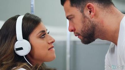 Thick latina with big naturals pleases bearded dude in the laundry
