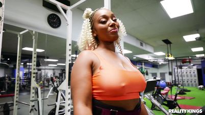 Tenacious And Curvaceous Black Babe Porn