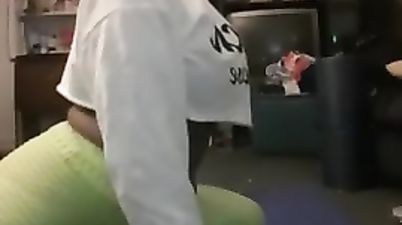 Empress Squirt Fat Booty Yoga Tease on camera
