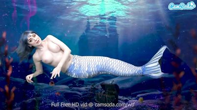 Mermard Babe plays with herself till she orgasms - Cosplay