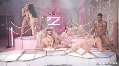 Really nice interracial group sex scene with 5 horny bitches