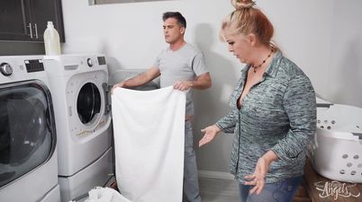 Dirty laundry with big cock tranny - Dirty Towels reality sex scene - Lance Hart