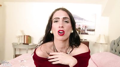 Hot horny Big Tits Brunette Milf Tammie Lee Finger Bangs Hard In Nylons And Stilettos - Tammie lee