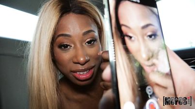 Stranded Krazy Kinsley - Ebony babe Kinsley Karter fucked in a Car in Interracial Lesbian Action
