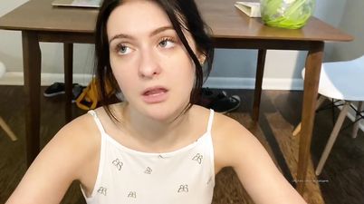 Una Colegiala Traviesa Con Mucha Calentura - Big ass 18yo brunette student in amateur POV hardcore