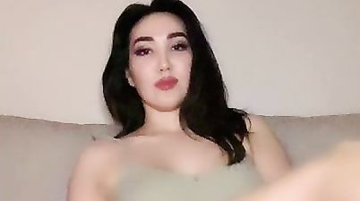 Streaming, Rajshot - Striptease and solo masturbation on webcam