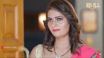 Rangbaaz E05 2025 Hindi Hot Series Part-1 - Housewives