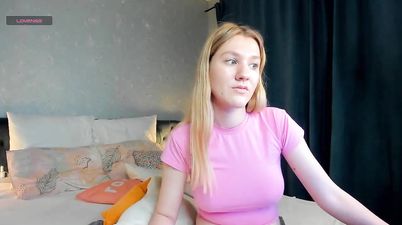 Perfect big ass and natural big boobs blonde skinny teen - Blonde