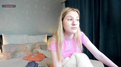 Natural big boobs skinny pretty blonde teen show - Blonde