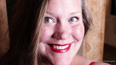 Amateur BBW mom with extremely massive jugs teasing topless