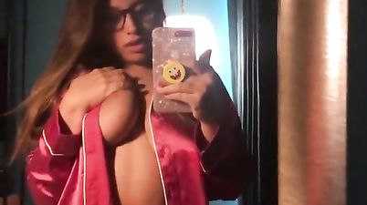 Big Boobs Hottie Plays with her hairy bush at home while her parents nap - Ella knox