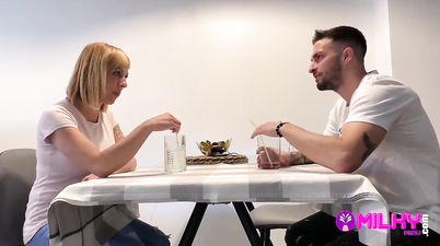 They Met Your Mom On Tinder And Fucked Her - Blonde